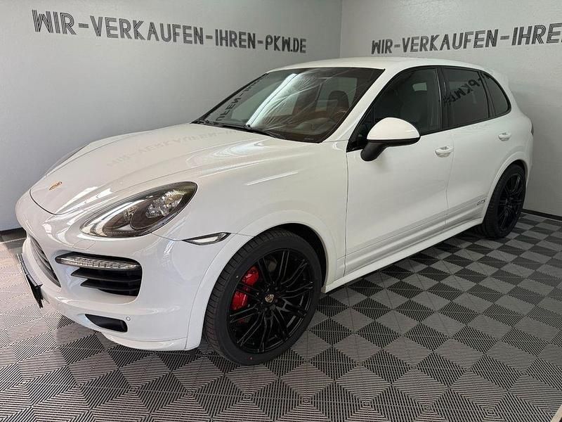 Weiß Gebraucht 2012 Porsche Cayenne GTS SUV | 32.499 € (Fairer Preis) - Bild 1/4