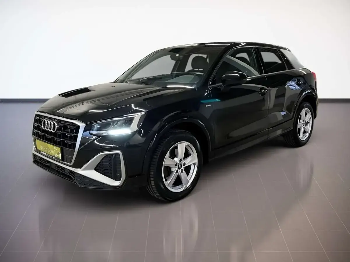 Gebraucht Audi Q2 S-Line 150 PS (110 kW) 2022 Mythosschwarz SUV