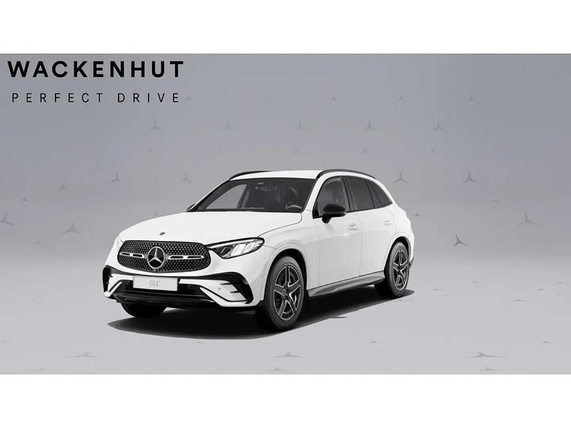 Weiss Gebraucht 2025 Mercedes GLC300 AMG SUV | 54.490 € - Bild 1/3