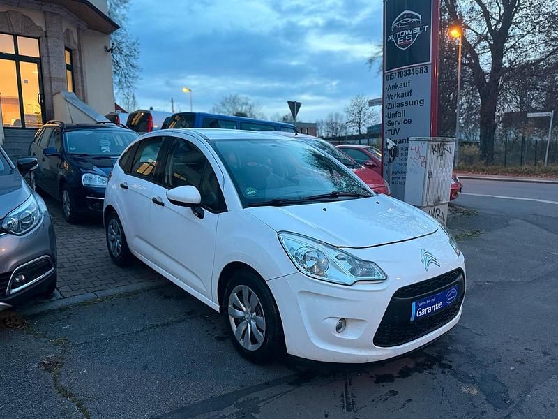 Weiß Gebraucht 2011 Citroën C3 Kleinwagen | 1.999 € (Guter Preis) - Bild 1/4