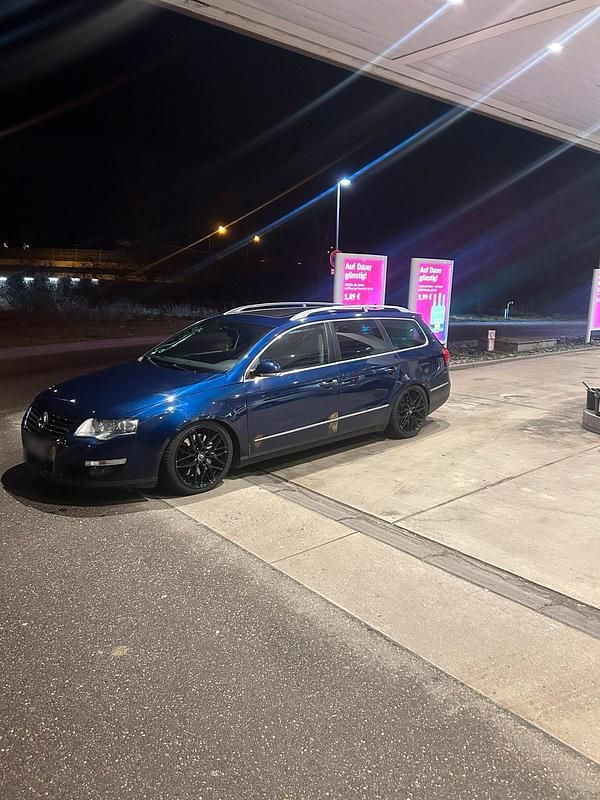 Gebraucht VW Passat 250 PS (183 kW) 2007 Blau Kombi