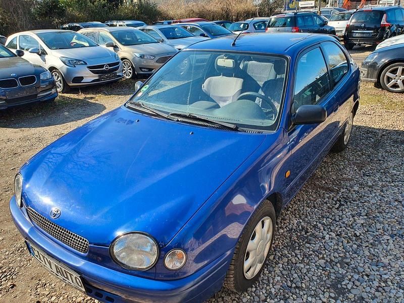Blau Gebraucht 1999 Toyota Corolla Kleinwagen | 2.470 € (Fairer Preis) - Bild 1/4