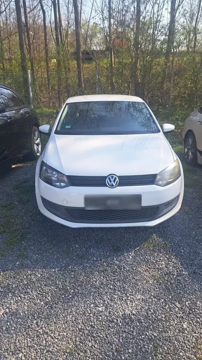 Gebraucht VW Polo 60 PS (44 kW) 2010 Weiß Kleinwagen