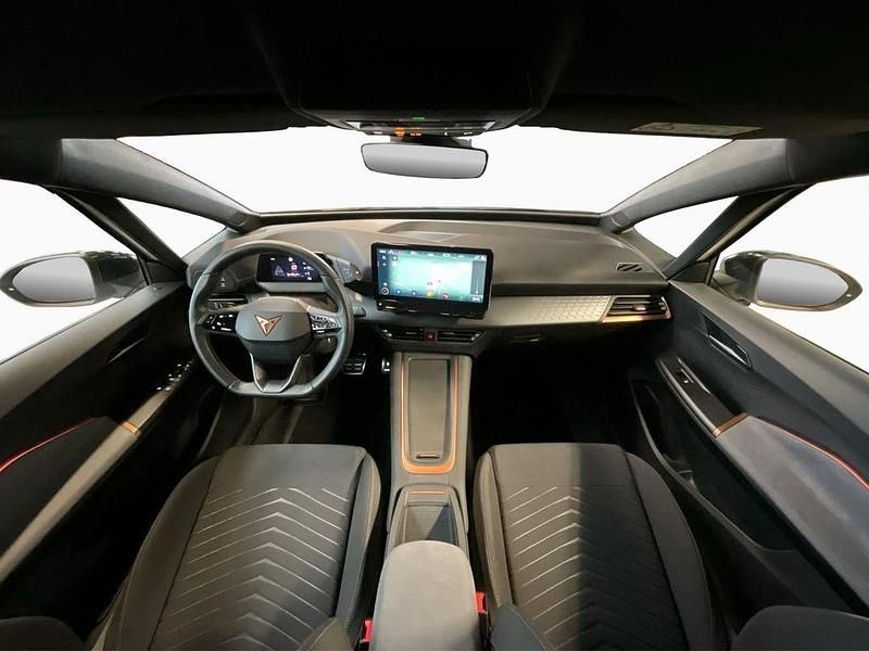 Gebraucht Cupra Born 150 kW (204 PS) 2024 Weiß Kleinwagen