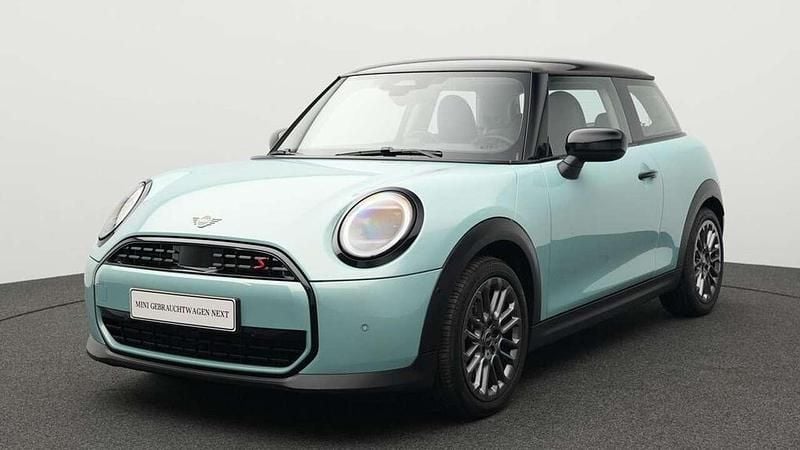 Grün Gebraucht 2024 Mini Cooper S Classic Kleinwagen | 26.969 € (Fairer Preis) - Bild 1/4