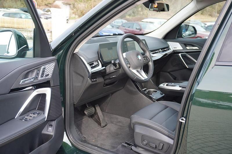 Gebraucht BMW X1 xLine 218 PS (160 kW) 2025 Sanremo green SUV