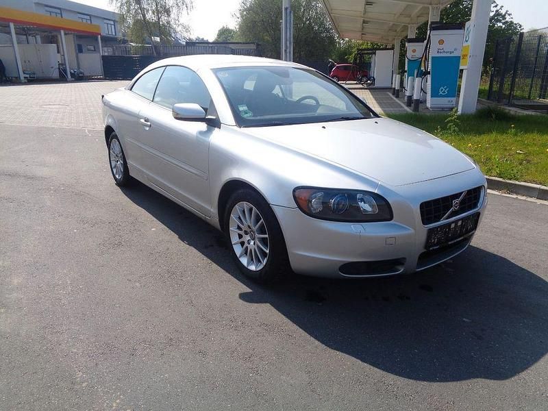 Gebraucht Volvo C70 Kinetic 140 PS (102 kW) 2006 Silber Cabrio
