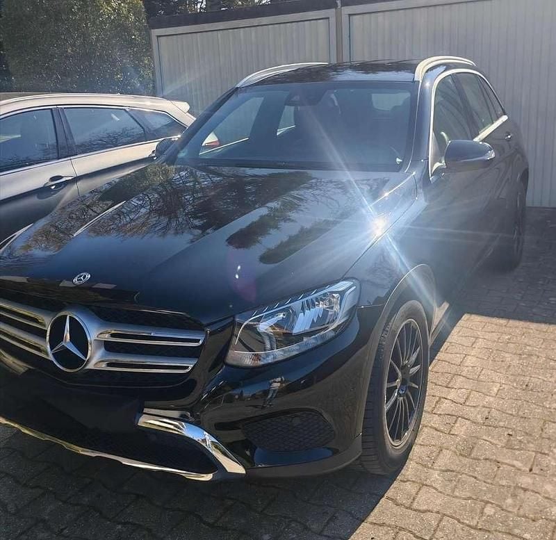 Gebraucht Mercedes GLC350 258 PS (189 kW) 2018 Schwarz SUV