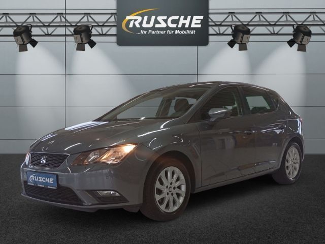 Grau Gebraucht 2015 Seat Leon Style Limousine | 10.997 € (Fairer Preis) - Bild 1/4
