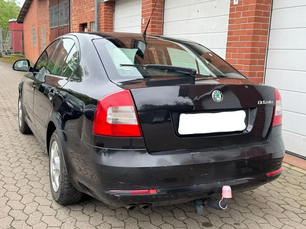 Gebraucht Skoda Octavia 2011 Schwarz Limousine