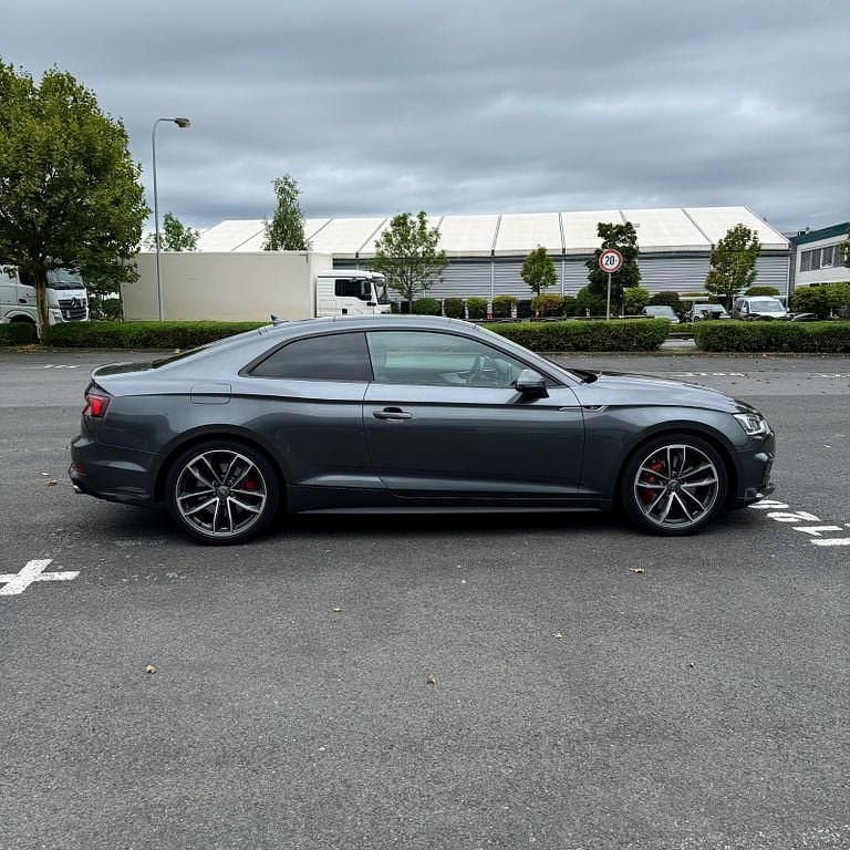 Gebraucht Audi S5 Ambiente 354 PS (260 kW) 2018 Grau Coupé