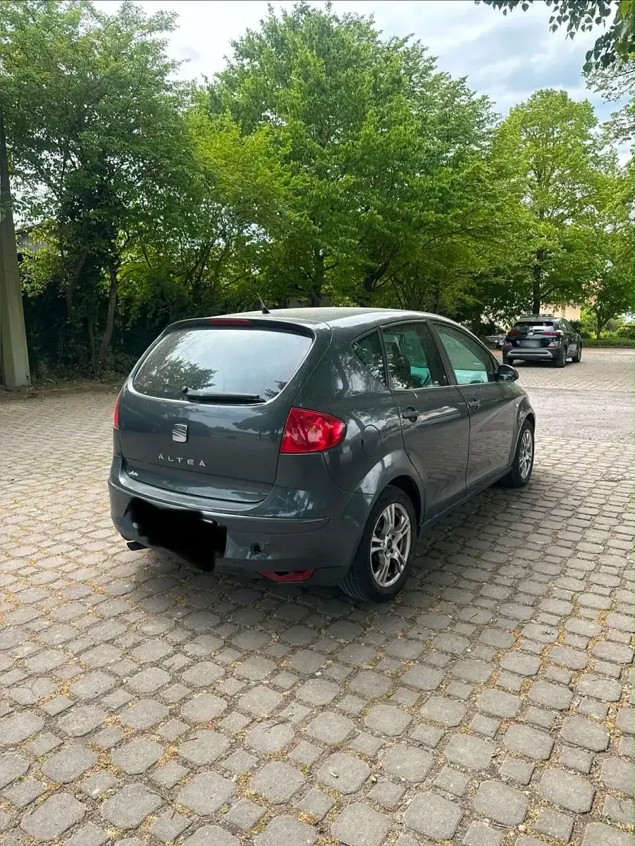 Second-hand Seat Altea 105 CP (77 kW) 2006 Negru Monovolum