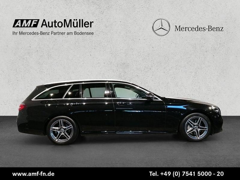 Lack obsidianschwarz Gebraucht 2024 Mercedes E220 AMG line Kombi | 49.885 € (Teuer) - Bild 1/4