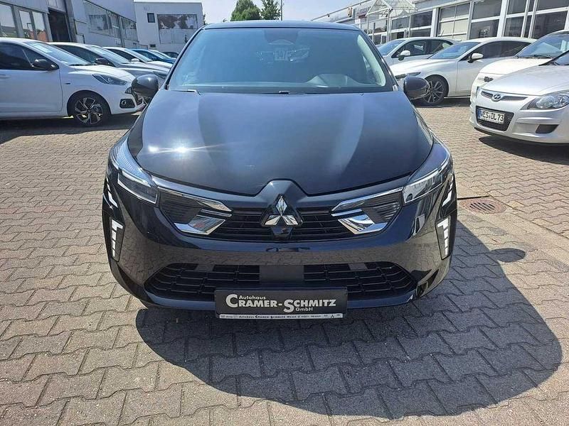 Neu Mitsubishi Colt Plus 67 PS (49 kW) 2025 Schwarz Limousine