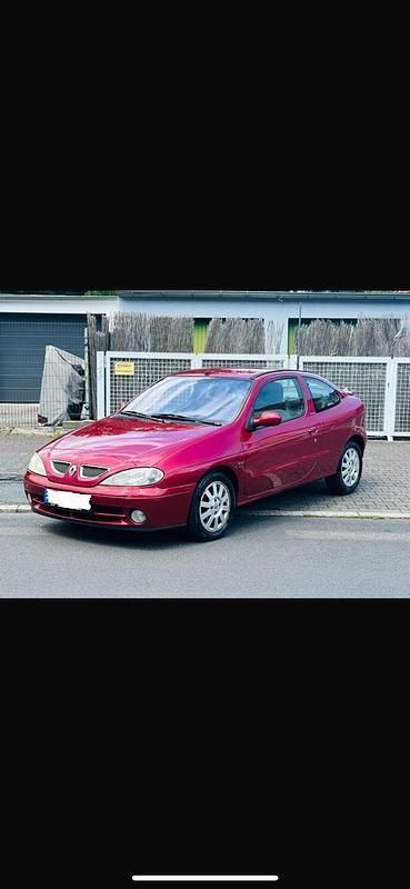 Rot Gebraucht 2003 Renault Mégane Coupé Coupé | 1.099 € - Bild 1/4