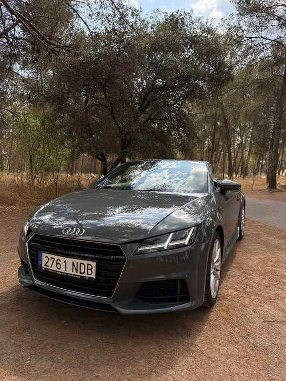 Grau Gebraucht 2017 Audi TT Roadster Sport Cabrio | 24.500 € (Teuer) - Bild 1/4