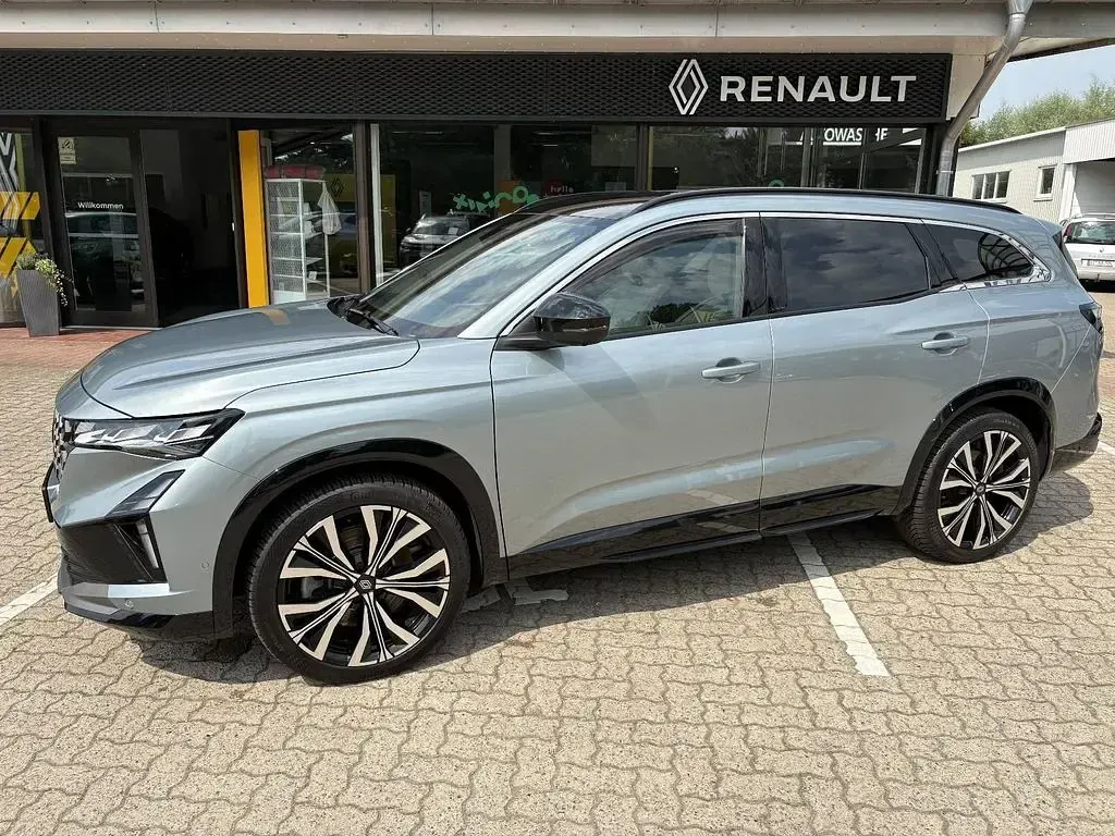 Gebraucht Renault Espace Iconic 131 PS (96 kW) 2025 Grau SUV