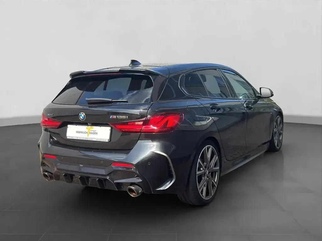 Gebraucht BMW M135 Sport Line 306 PS (225 kW) 2022 Schwarz Kleinwagen