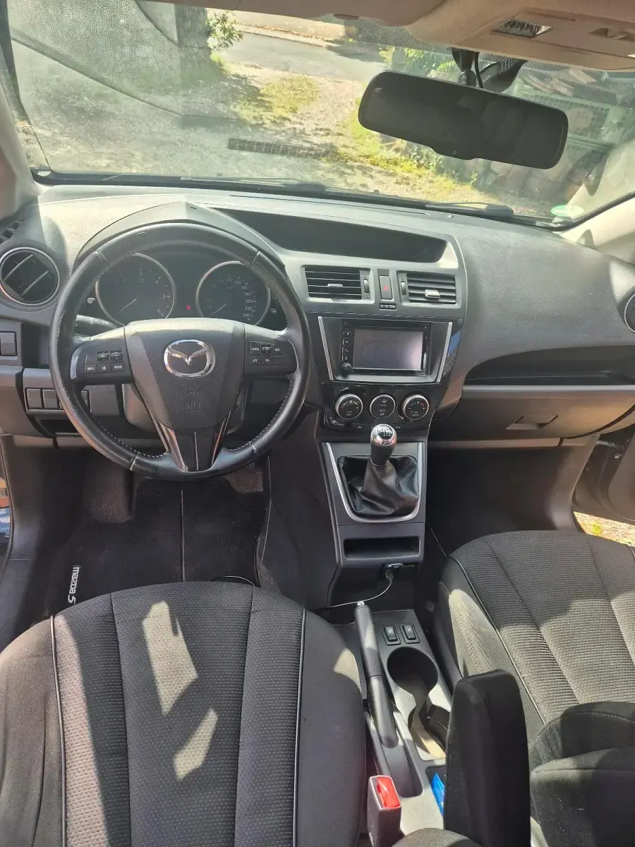Gebraucht Mazda 5 115 PS (84 kW) 2015 Schwarz Van / Kleinbus