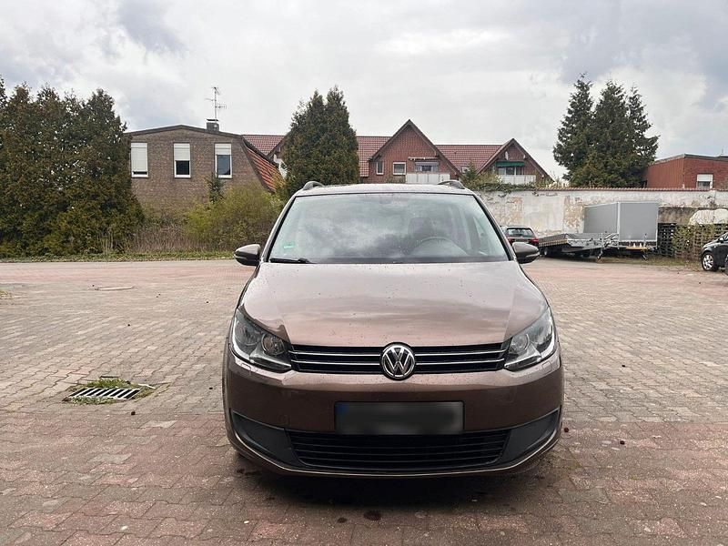 Gebraucht VW Touran 2012 Braun Van / Kleinbus