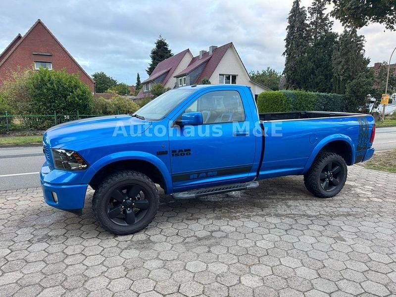 Blau Gebraucht 2016 Dodge Ram Abholung | 29.990 € (Guter Preis) - Bild 1/4