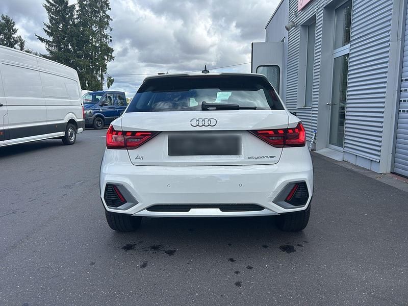 Gebraucht Audi A1 110 PS (80 kW) 2022 Weiß SUV