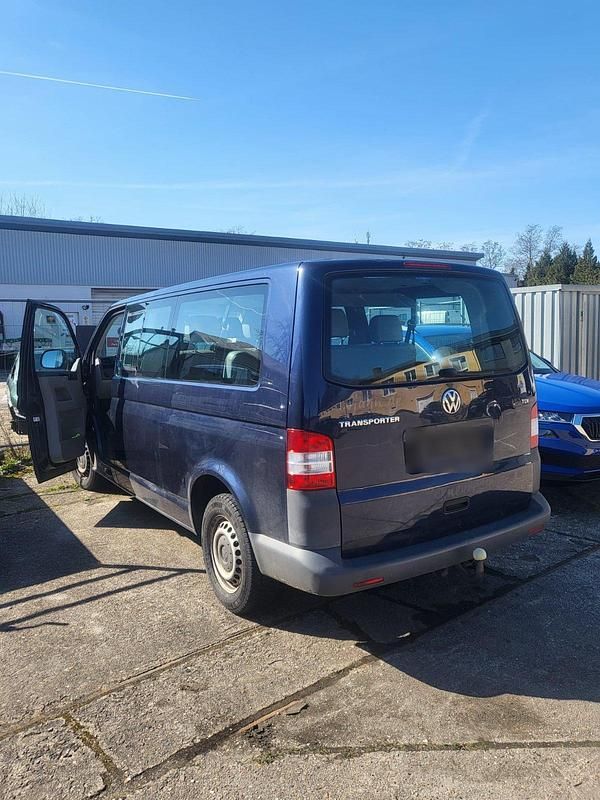 Gebraucht VW Caravelle 102 PS (75 kW) 2011 Blau Van / Kleinbus