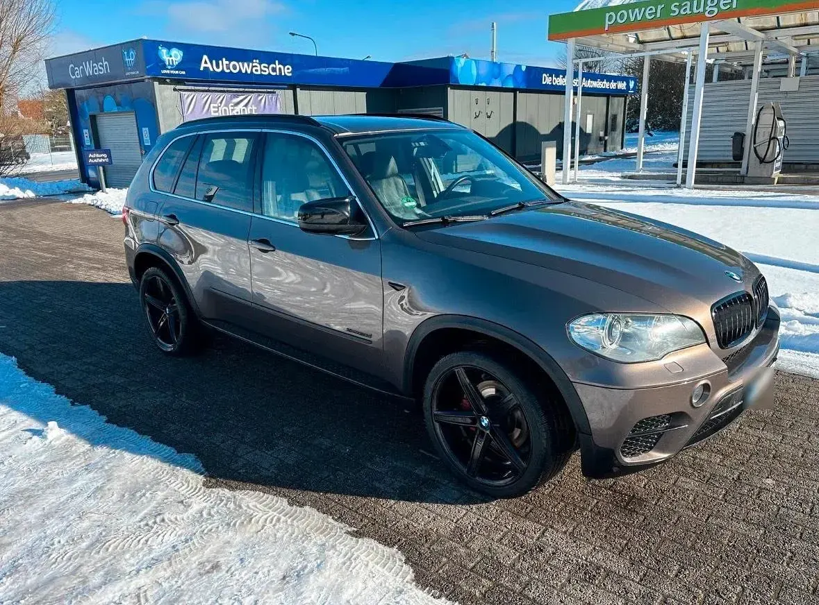 Gebraucht BMW X5 245 PS (180 kW) 2011 Braun SUV
