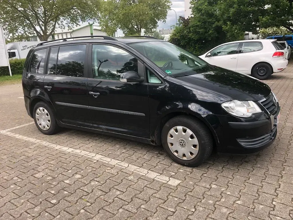 Usata VW Touran 140 CV (102 kW) 2009 Nero Monovolume