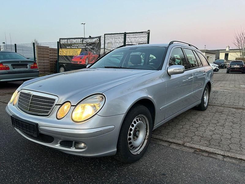 Silber Gebraucht 2005 Mercedes E200 Kombi | 2.999 € (Superpreis) - Bild 1/4