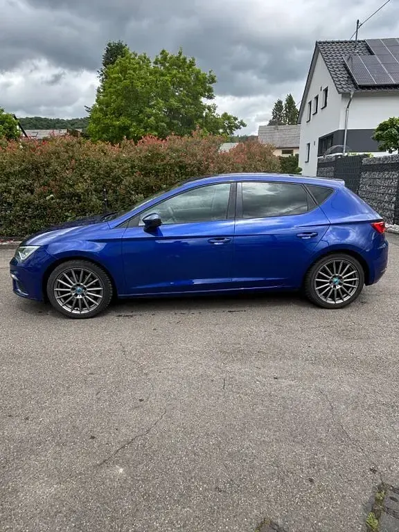 Gebraucht Seat Leon FR 179 PS (131 kW) 2018 Blau Limousine
