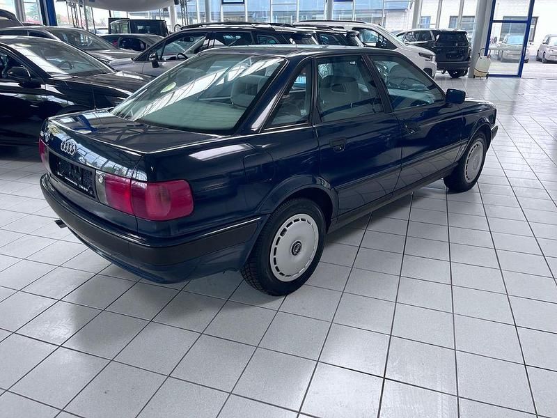 Gebraucht Audi 80 90 PS (66 kW) 1993 Blau Limousine