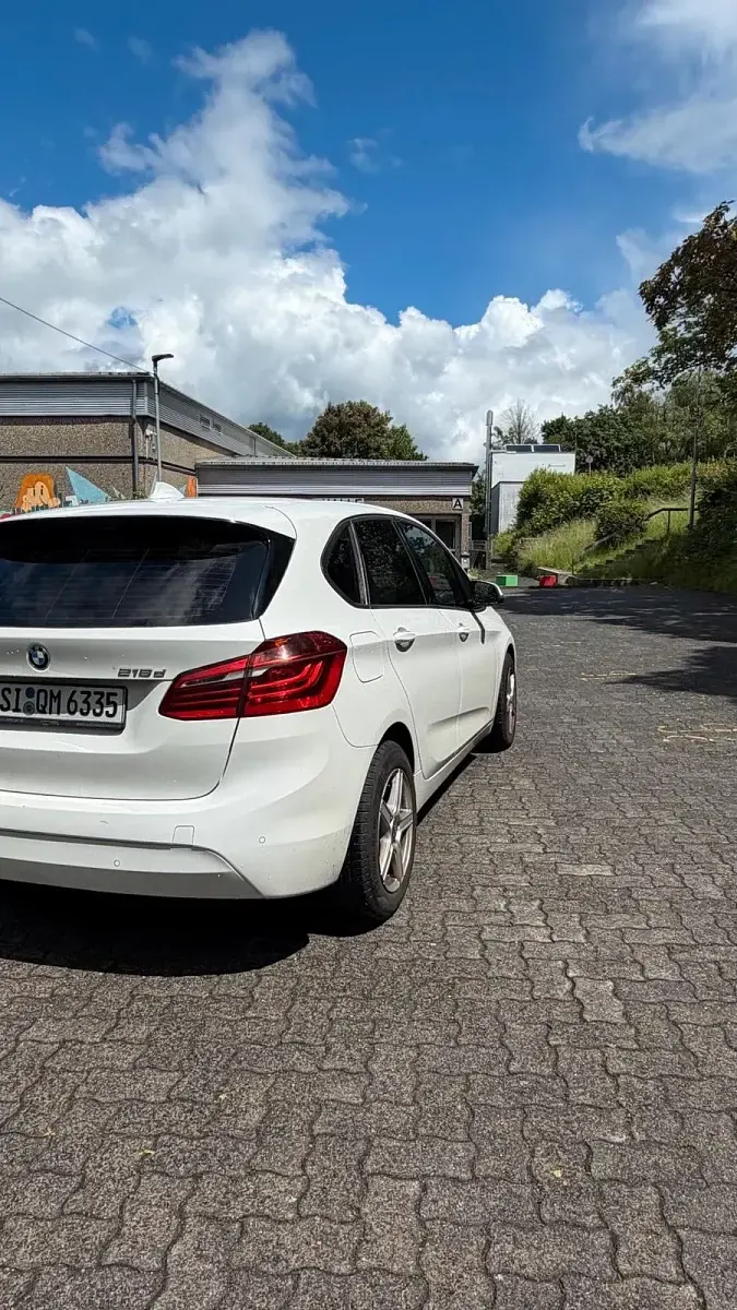 Gebraucht BMW 218 150 PS (110 kW) 2015 Weiß Kombi