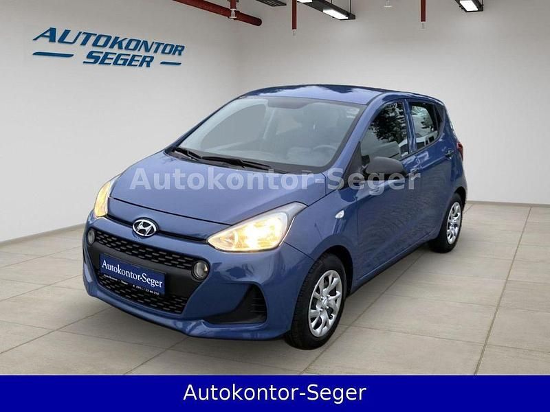 Gebraucht Hyundai i10 Classic 67 PS (49 kW) 2017 Blau Kleinwagen