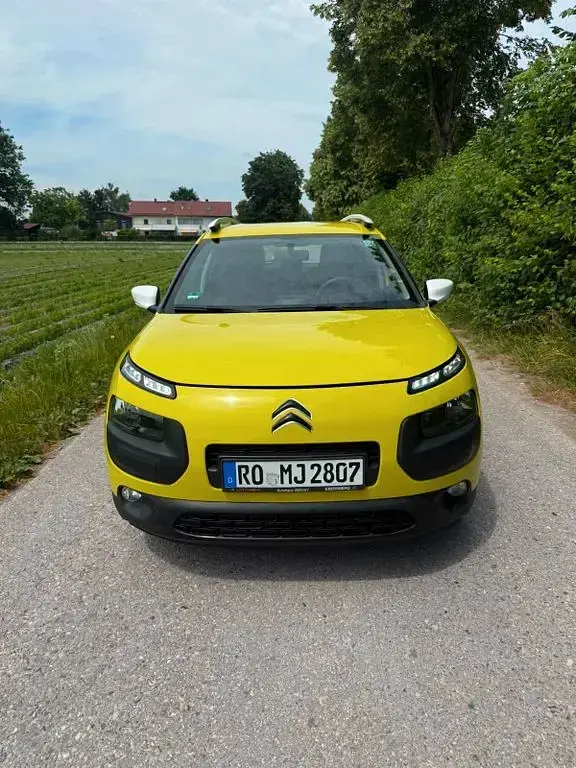 Gebraucht Citroën C4 PureTech 82 PS (60 kW) 2014 Gelb Limousine