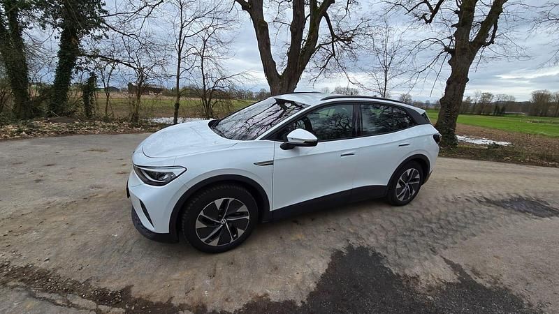 Gebraucht VW ID.4 125 kW (170 PS) 2023 Weiß SUV