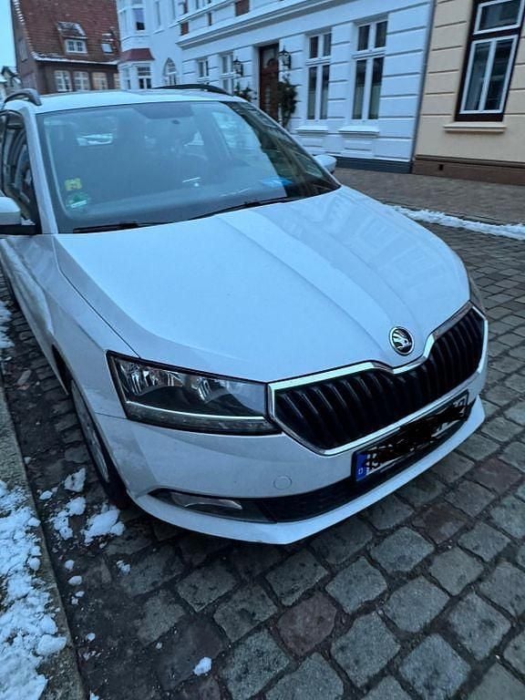 Gebraucht Skoda Fabia Active 95 PS (69 kW) 2020 Weiß Kombi