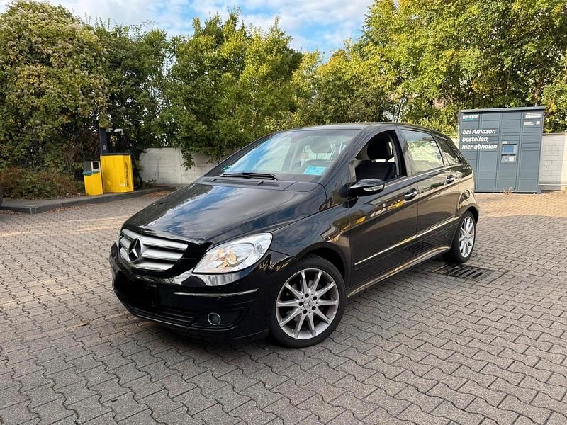 Schwarz Gebraucht 2005 Mercedes B200 Van / Kleinbus | 5.999 € (Fairer Preis) - Bild 1/4