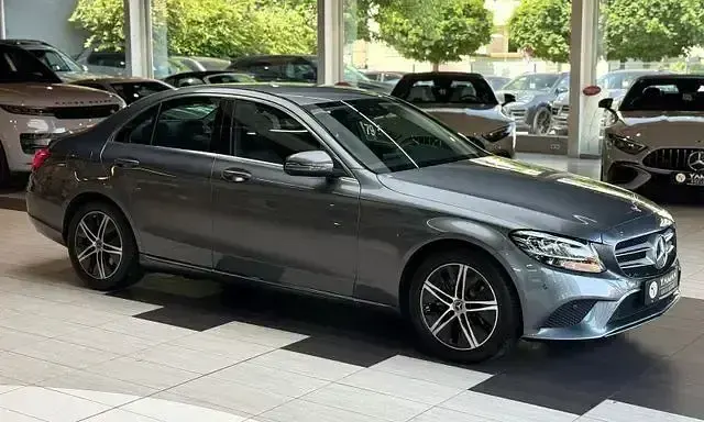 Gebraucht Mercedes C180 Avantgarde 156 PS (114 kW) 2021 Grau Limousine