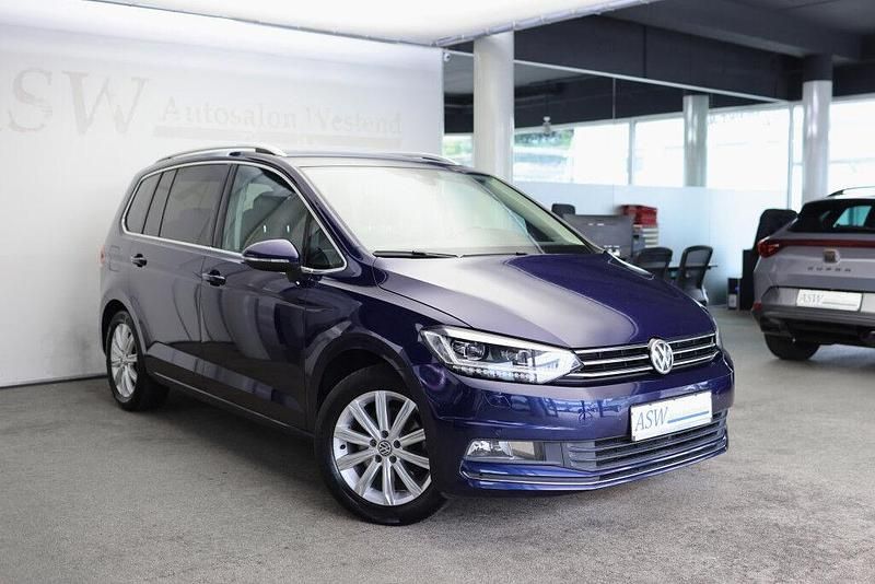 Blau Gebraucht 2015 VW Touran Highline Van / Kleinbus | 17.980 € (Fairer Preis) - Bild 1/4