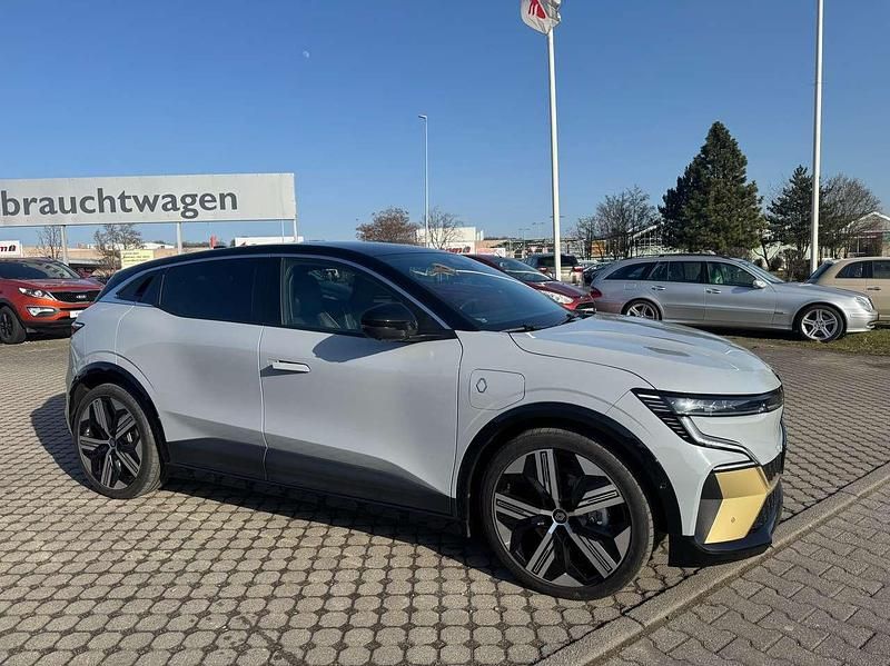 Gebraucht Renault Megane E-Tech Iconic 160 kW (218 PS) 2022 Grau kqj + schwarz gne Limousine