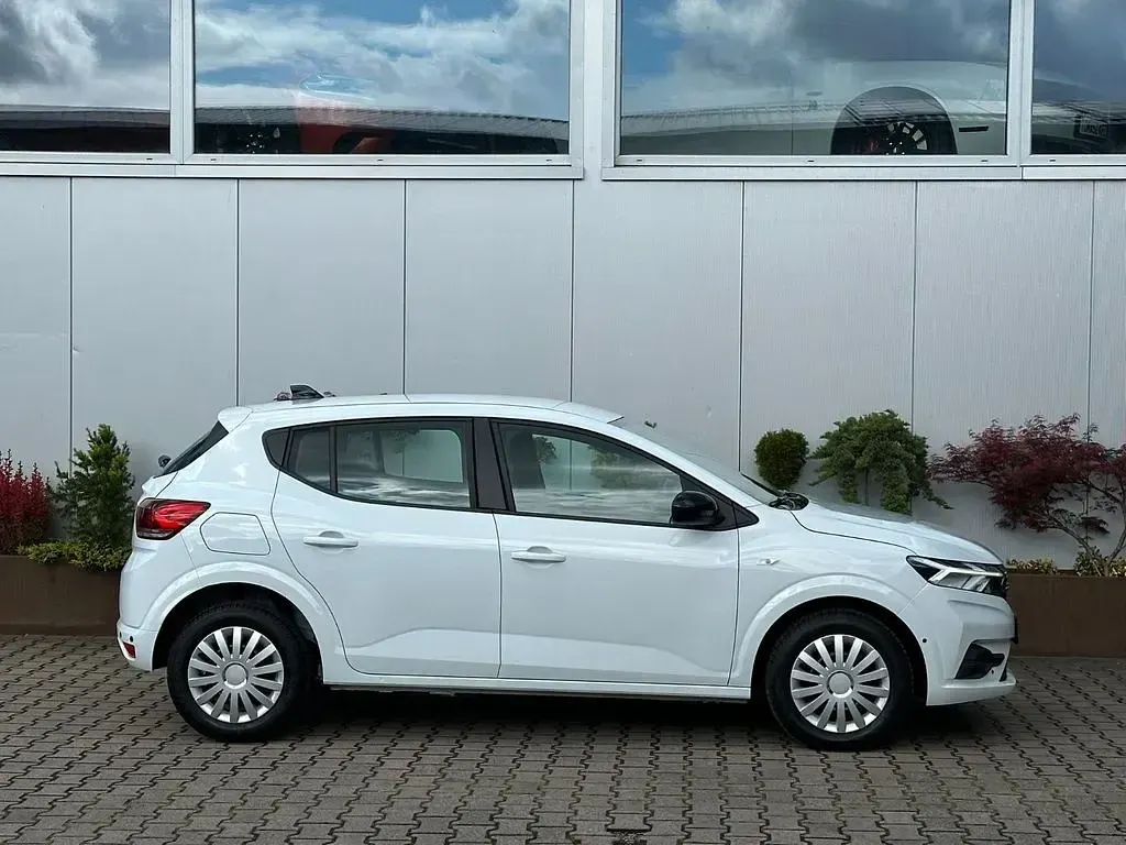 Gebraucht Dacia Sandero Journey 101 PS (74 kW) 2025 Gletscherweiss Limousine