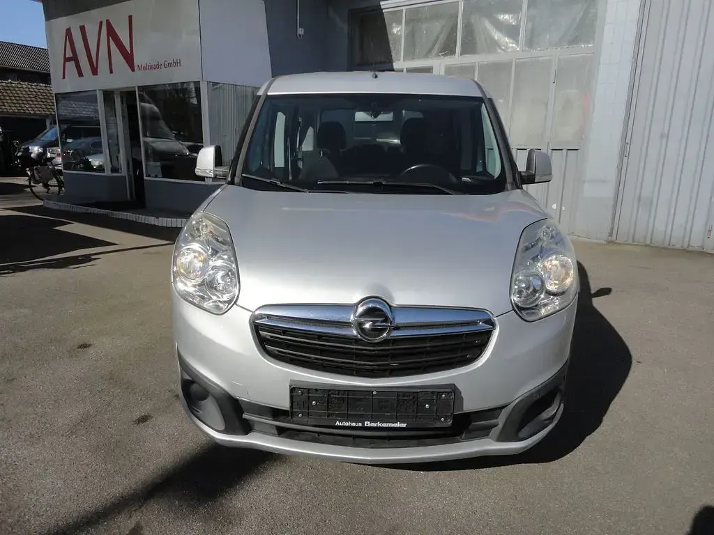Occasion Opel Combo Edition 90 ch (66 kW) 2013 Argent Monospace