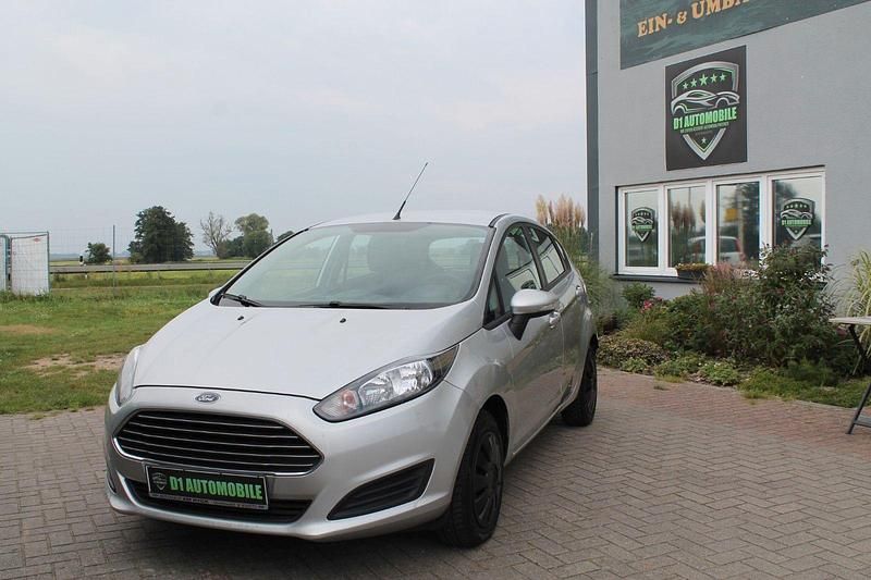 Silber Gebraucht 2013 Ford Fiesta Kleinwagen | 4.850 € (Fairer Preis) - Bild 1/4