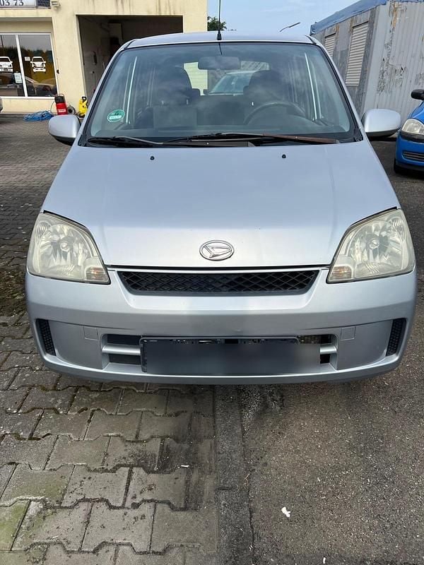 Silber Gebraucht 2003 Daihatsu Cuore Kleinwagen | 1.500 € (Fairer Preis) - Bild 1/4