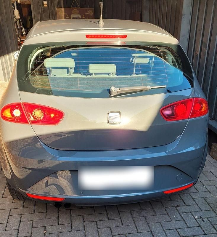 Gebraucht Seat Leon Style 160 PS (117 kW) 2010 Grau Limousine