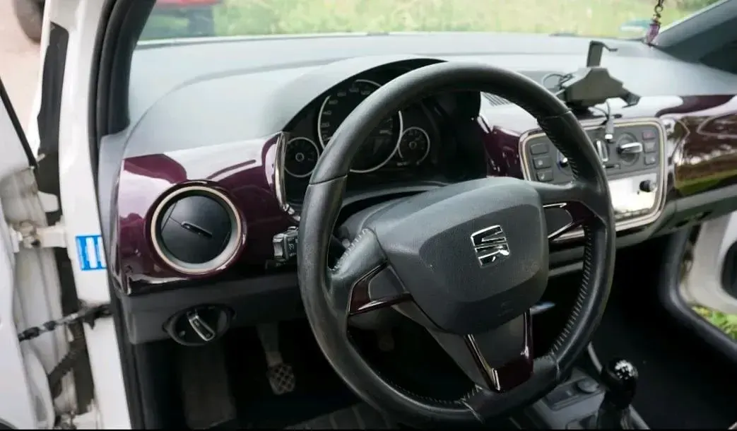 Używany Seat Mii 60 KM (44 kW) 2017 Biały Hatchback