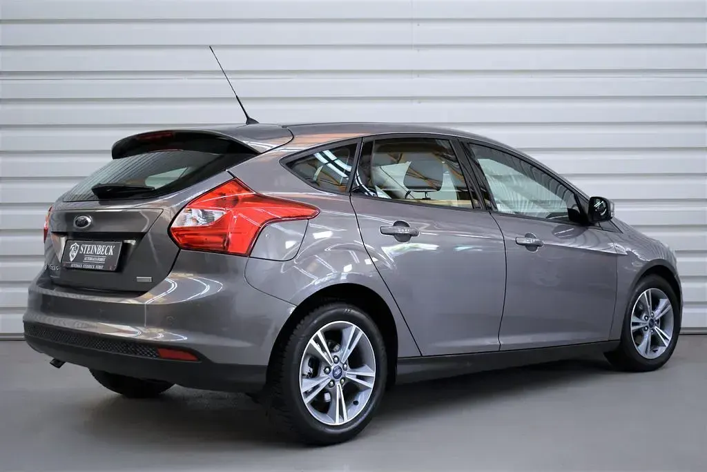 Gebraucht Ford Focus SYNC Edition 101 PS (74 kW) 2014 Grau Limousine