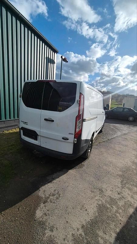Gebraucht Ford Transit Custom 101 PS (74 kW) 2015 Weiß Van / Kleinbus