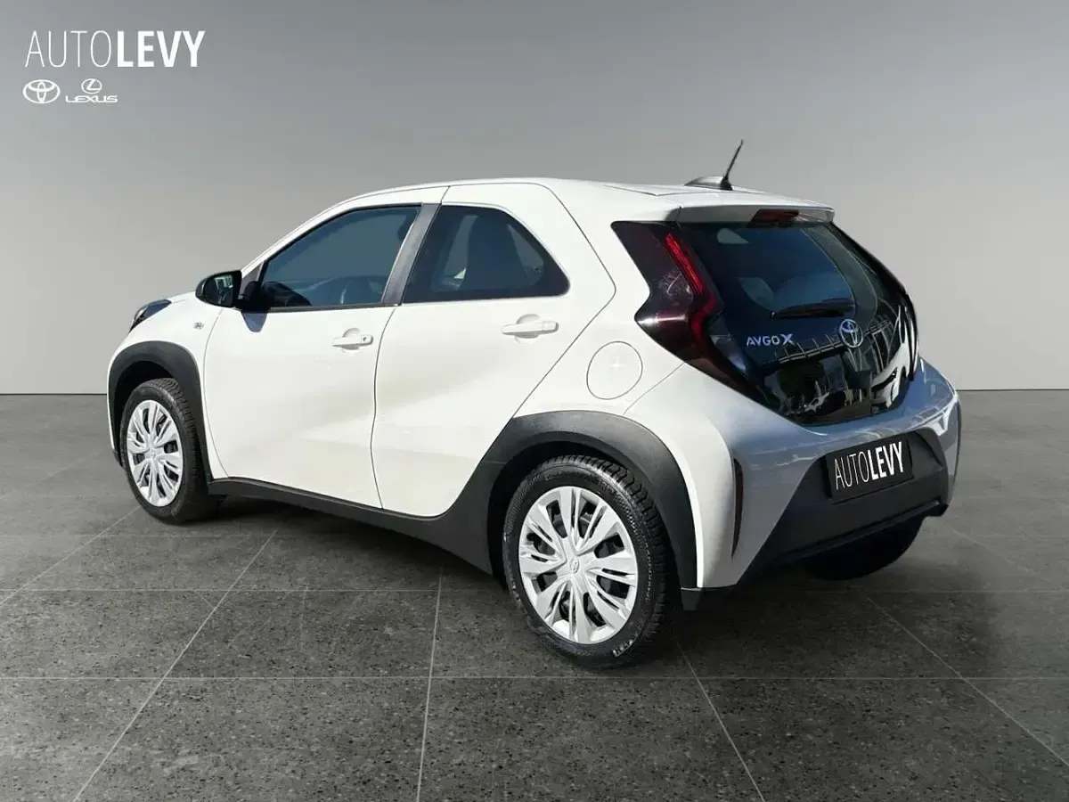 Gebraucht Toyota Aygo X X-play 72 PS (52 kW) 2022 Other SUV